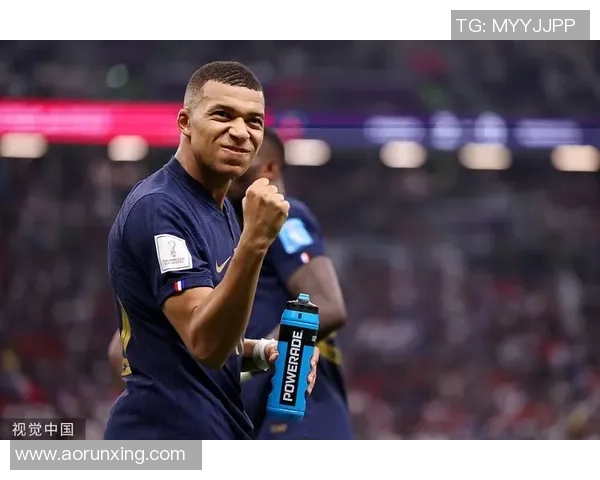 姆巴佩闪耀！两届世界杯12球，比肩贝利，超越C罗，剑指K神纪录！