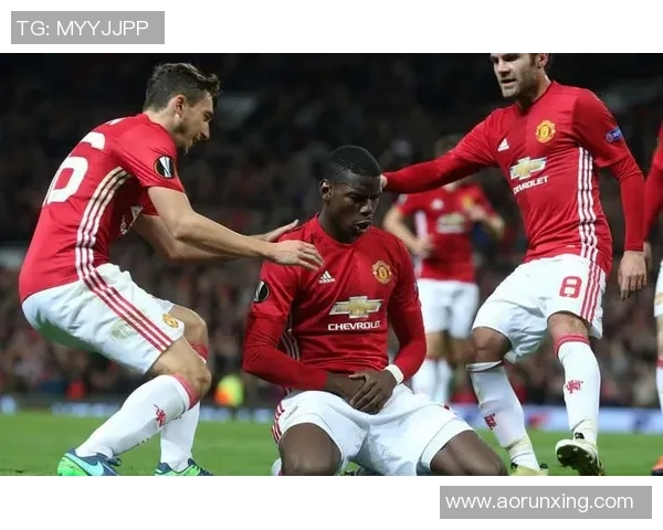 梦剧场隆冬惊雷：曼联亿元标王收正式报价，冬窗开启即是永别？